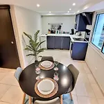 Le Petit Rocher 30m2- Standing 3 Etoiles 아파트