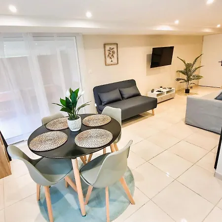 Le Petit Rocher 30m2- Standing 3 Etoiles Apartament *