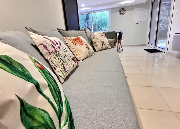 Le Petit Rocher 30m2- Standing 3 Etoiles