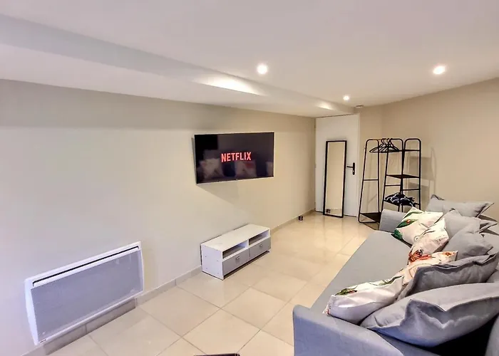 Le Petit Rocher 30m2- Standing 3 Etoiles